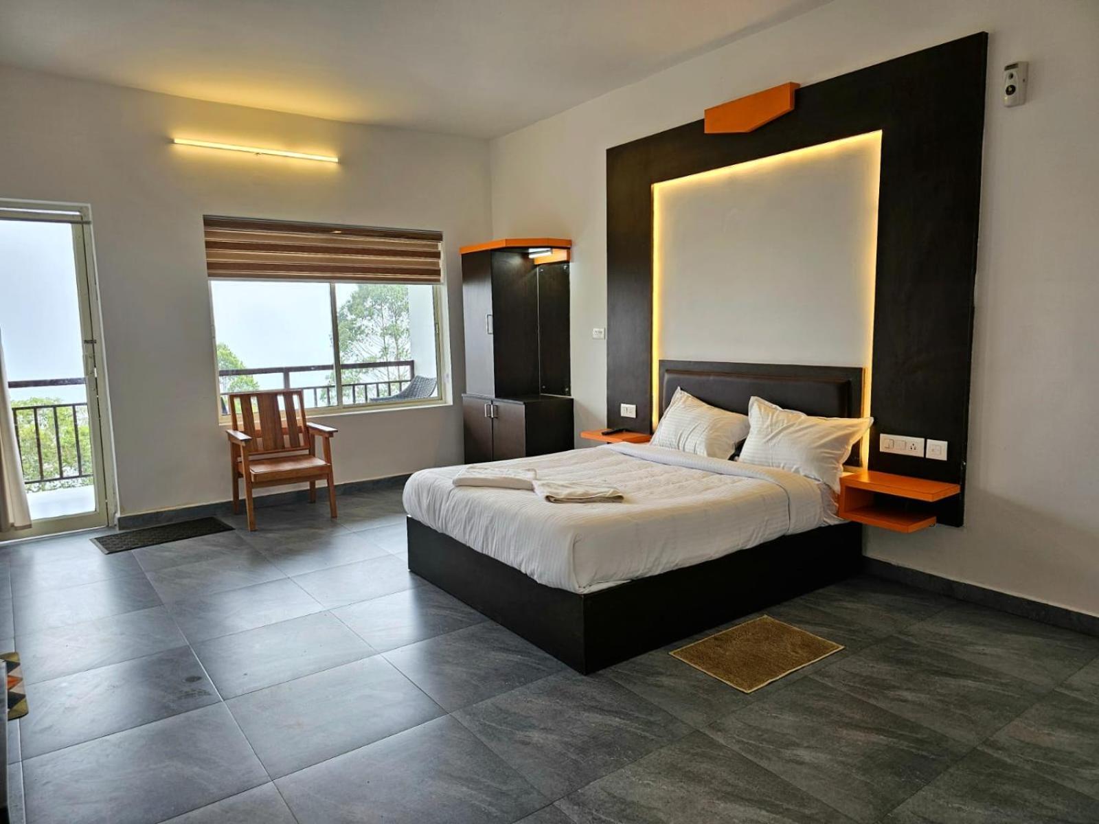 Rock And Mist Munnar Bed & Breakfast Devikolam Екстериор снимка